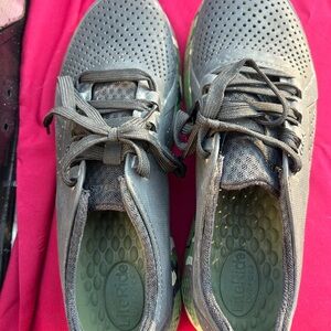 CROCS LiteRide Green and Gray Shoes